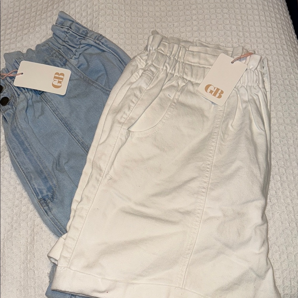 Women’s Denim Shorts Bundle, White & Stonewash 🔥🔥 BRAND NEW!